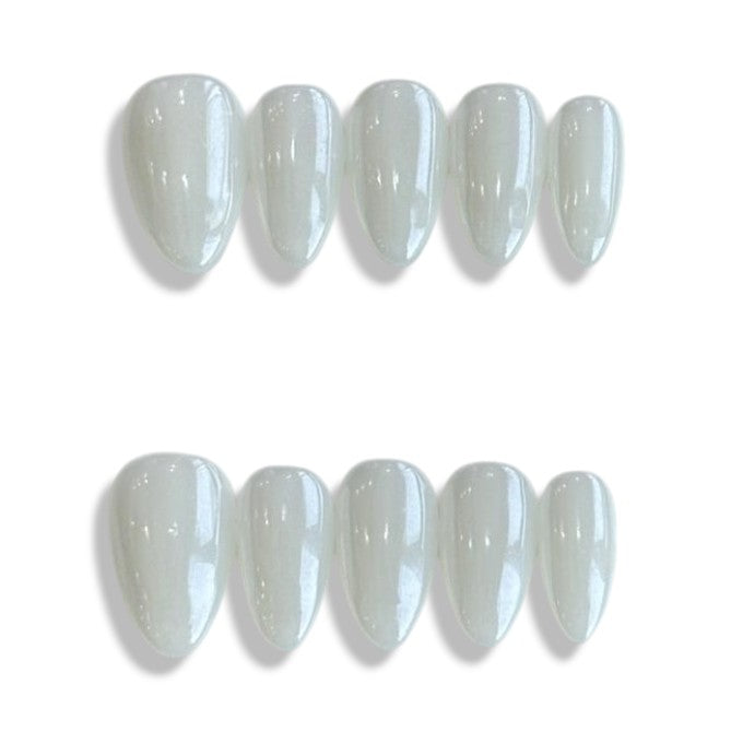 pearl chrome | press-ons